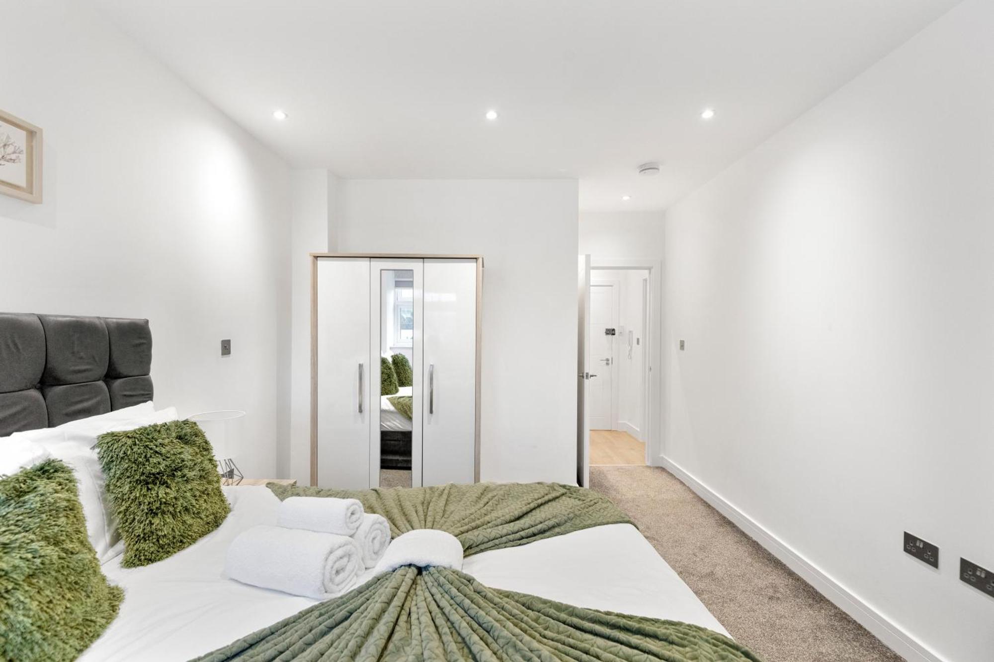 Bright And Spacious Apartment - Excellent Location ロンドン エクステリア 写真